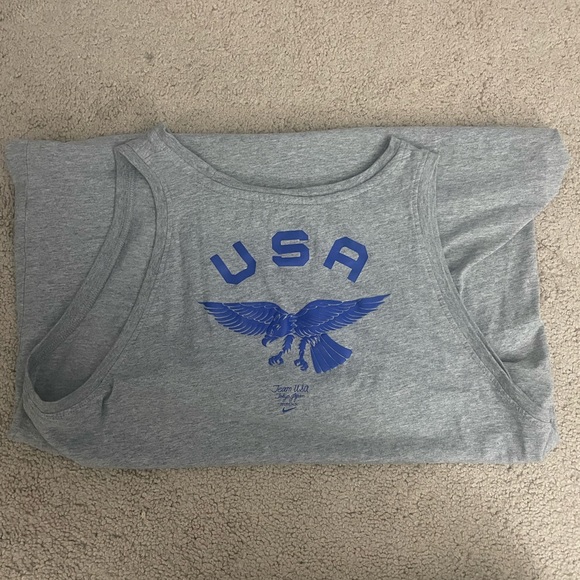 Workout tank - Picture 2 of 2